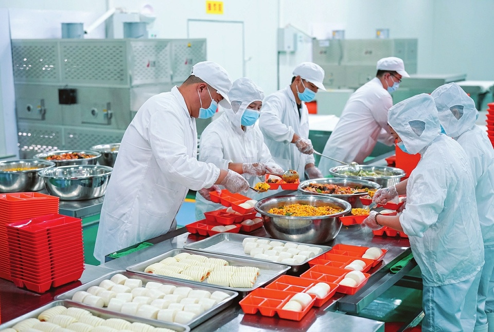 山西運城:&ldquo;放心午餐&rdquo;服務(wù)校園