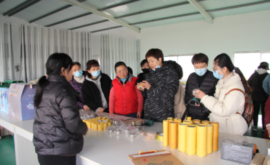 巾幗綻芳華，監管顯擔當——市市場監管局組織開展“三八”婦女節主題活動，助推優質經營服務